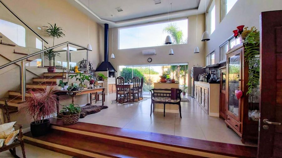 Casa Alto Padrão - Venda - Laranjal - Pelotas - RS