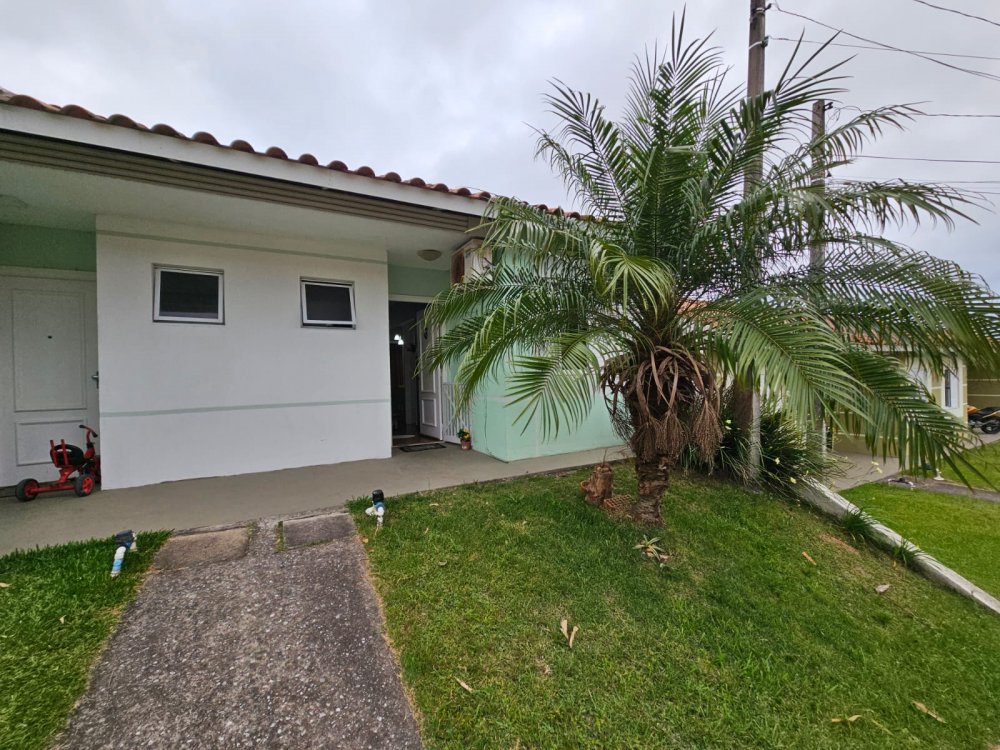 Casa em Condomnio - Venda - Trs Vendas - Pelotas - RS
