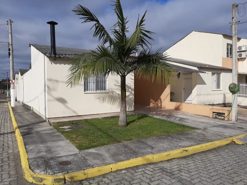Casa em Condomínio - Venda - Fragata - Pelotas - RS