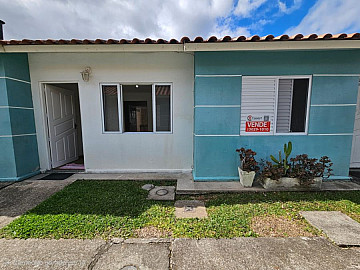 Casa em Condom�nio � Venda